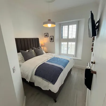 No.1 The Square @ Naughtons Yard كيلكي